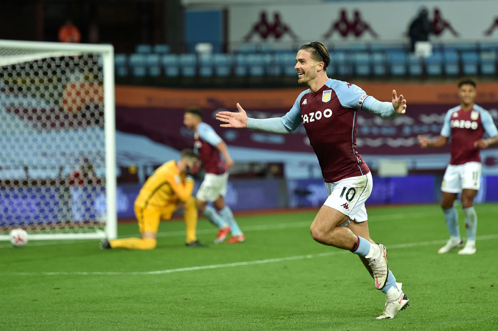 Salah mencetak gol keduanya lima menit kemudian untuk memperkecil ketertinggalan 2-5. Namun pada menit ke-66 kembali menjauh setelah tembakan Jack Grealish menyelesaikan umpan Watkins mengenai badan Fabino dan sempat berbelok sehingga mengecoh Adrian.