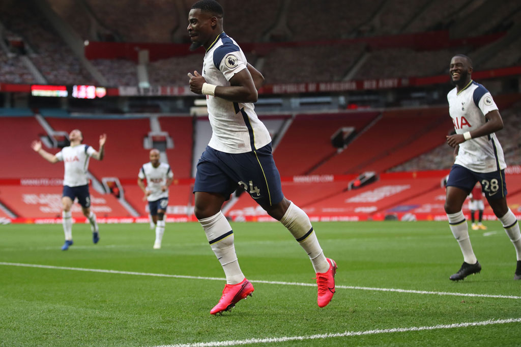 Tapi hal itu tak berdampak banyak, sebab enam menit selepas sepak lanjut Tottenham mencetak gol kelima yang diceploskan oleh Aurier dengan sepakan menyilang memafaatkan umpan dari Pierre-Emile Hojbjerg.