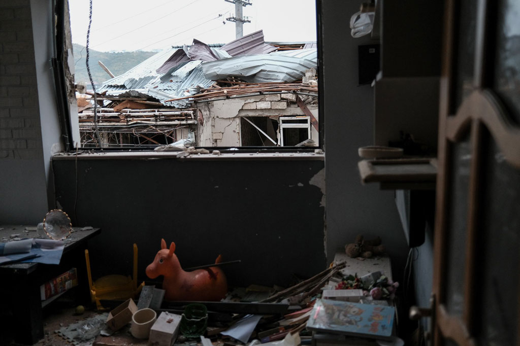 Ratusan orang telah tewas dalam perang terbaru di Nagorno-Karabakh, daerah kantong pegunungan yang berdasarkan hukum internasional milik Azerbaijan tetapi dihuni dan diperintah oleh etnis Armenia.