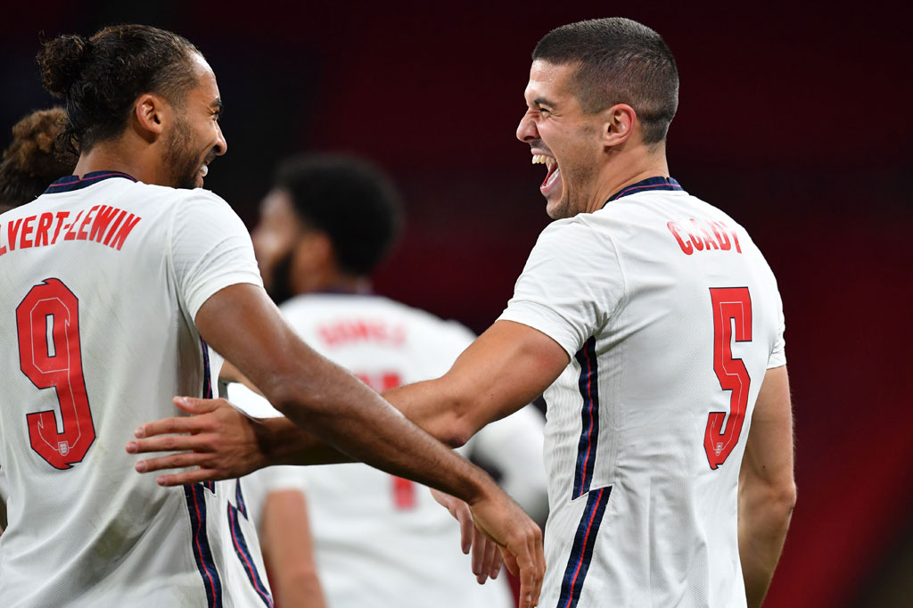 Penyerang Everton Dominic Calvert-Lewin mencetak gol dalam debutnya untuk tim nasional Inggris untuk membantu skuat besutan Gareth Southgate itu menundukkan Wales 3-0 dalam laga persahabatan internasional di Stadion Wembley, London, Jumat, 9 Oktober 2020 dini hari WIB.