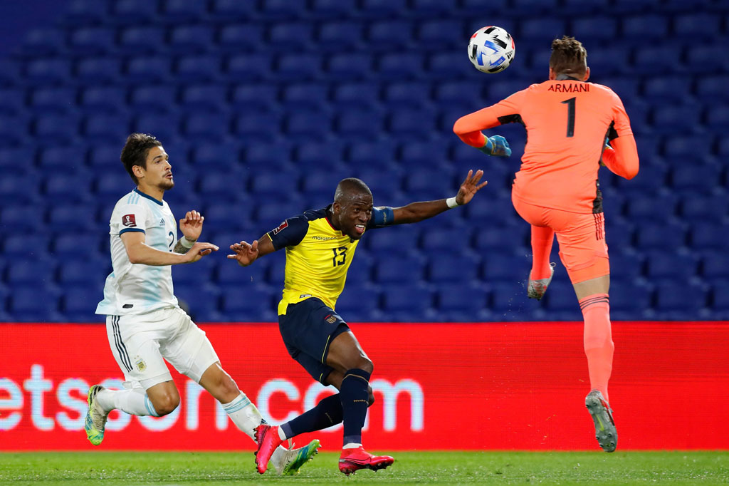 Tim tamu berpeluang menyamakan kedudukan lewat Enner Valencia, namun sayang bola berhasil diamankan kiper Argentina Franco Armani. Tak ada gol tambahan hingga jeda.