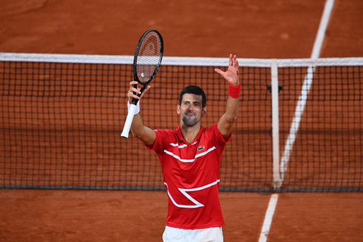 Petenis nomor satu dunia, Nadal, harus berjuang keras untuk melaju ke partai puncak setelah dipaksa bermain lima set atas unggulan kelima Tsitsipas dengan skor 6-3, 6-2, 5-7, 4-6, 6-1, Sabtu, 10 Oktober 2020 WIB.