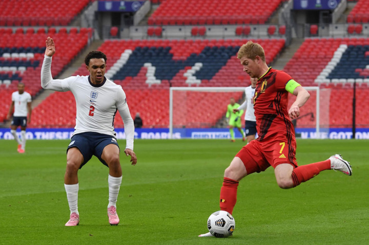 Tim tamu terus meneror pertahanan Inggris saat Tiga Singa kesulitan mengembangkan permainan. Sejumlah peluang emas didapat Belgia. Tembakan Kevin de Bruyne masih mengarah lurus ke kiper Jordan Pickford, sedangkan Meunier melepaskan sepakan yang melebar.