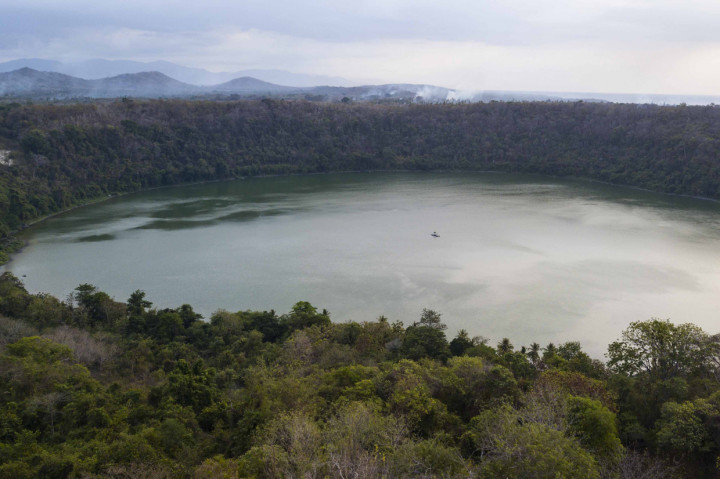 Danau yang terbentuk akibat letusan gunung Sodoberawao pada 400-500 sebelum masehi tersebut memiliki diameter 500 meter dengan kedalaman bervariasi antara 10 meter hingga 25-35 meter.