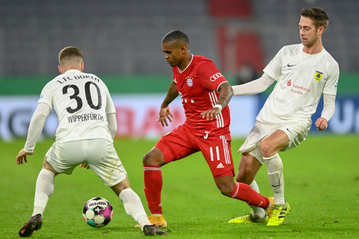 Menghadapi tim amatir Duren, pelatih Bayern Hansi Flick mengistirahatkan sebagian besar pemain utamanya yang membela timnas masing-masing pada laga internasional. 