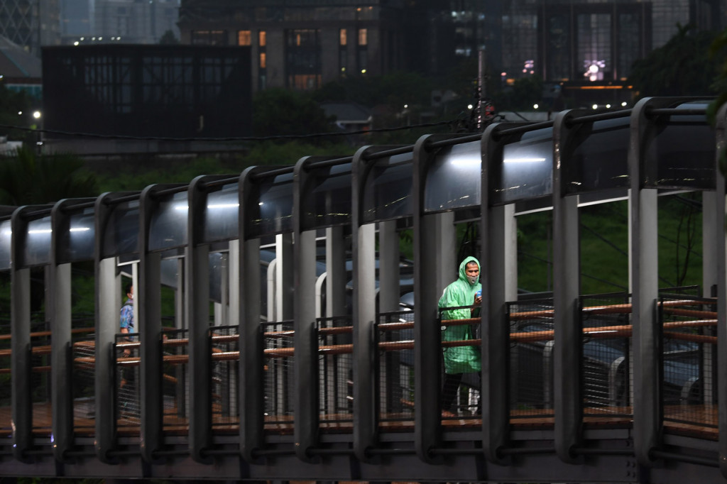 Dan diprediksi puncak musim hujan terjadi pada Januari hingga Februari 2021.