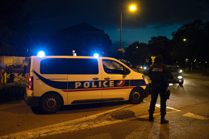 Seorang guru di Prancis yang baru-baru ini menunjukkan kartun Nabi Muhammad SAW kepada siswanya, dipenggal kepalanya di luar sekolah pada Jumat, 16 Oktober 2020 waktu setempat.