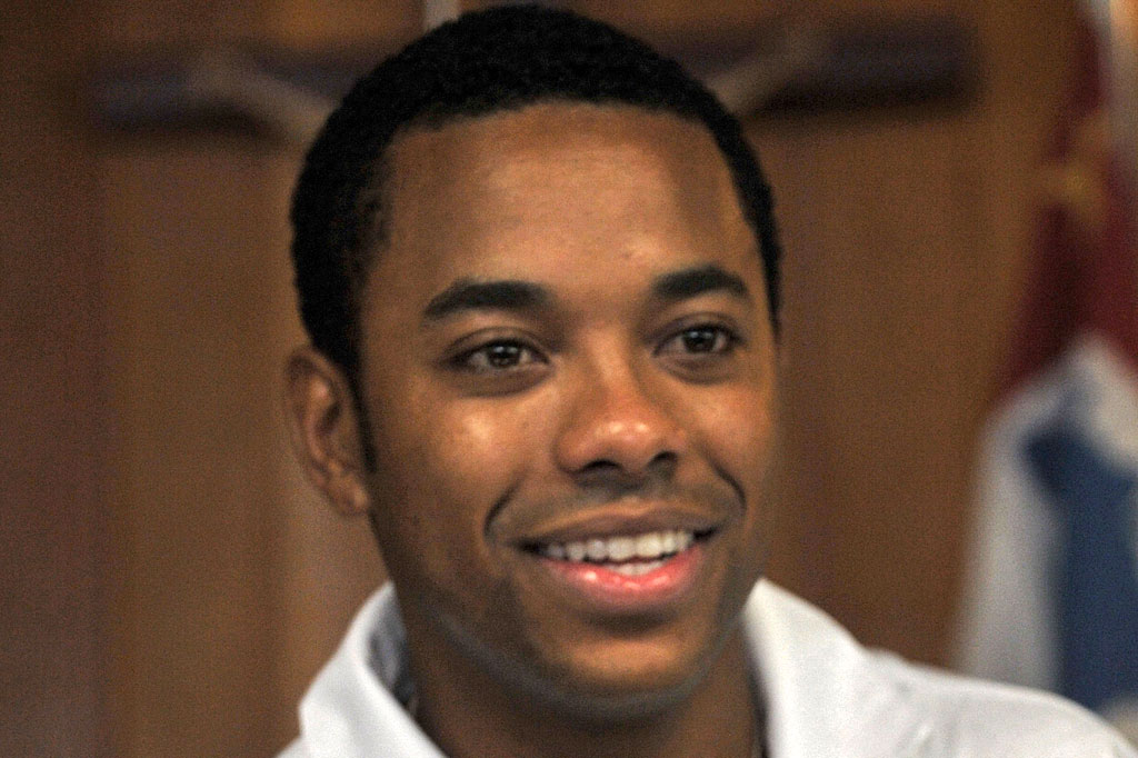 Keputusan tersebut diambil di tengah tekanan terhadap klub terkait kasus dugaan pemerkosaan yang diduga dilakukan Robinho terhadap seorang wanita muda pada 2013 ketika dia bermain untuk AC Milan.