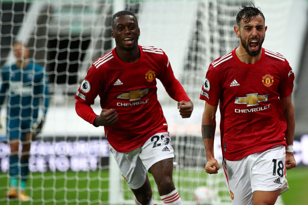 Saat di kotak penalti Rashford memberikan umpan kepada Fernandes dengan tumit. Dari sudut sempit Fernandes melepaskan tendangan melengkung yang mengubah skor menjadi 2-1 untuk MU. AFP Photo/Alex Pantling