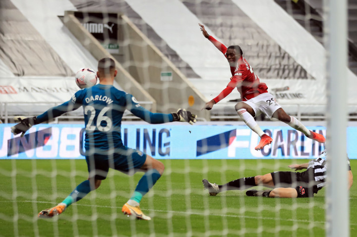 Menjelang pertandingan berakhir, MU terus meningkatkan, sebaliknya pertahanan Newcastle mulai longgar. AFP Photo/Owen Humphreys