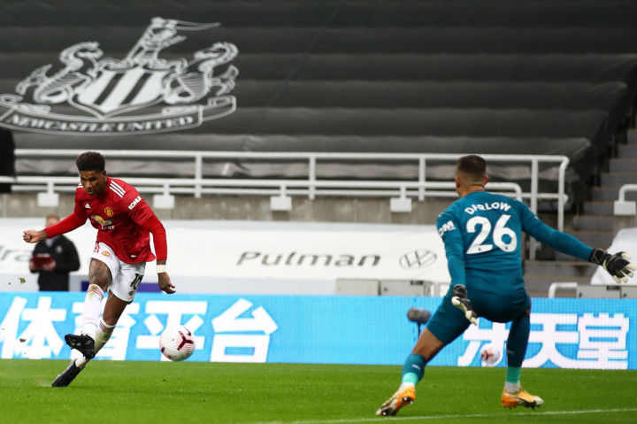 Rashford mencetak gol penutup untuk Setan Merah di menit ke-90+6 setelah menerima assist Bruno Fernandes. AFP Photo/Alex Pantling