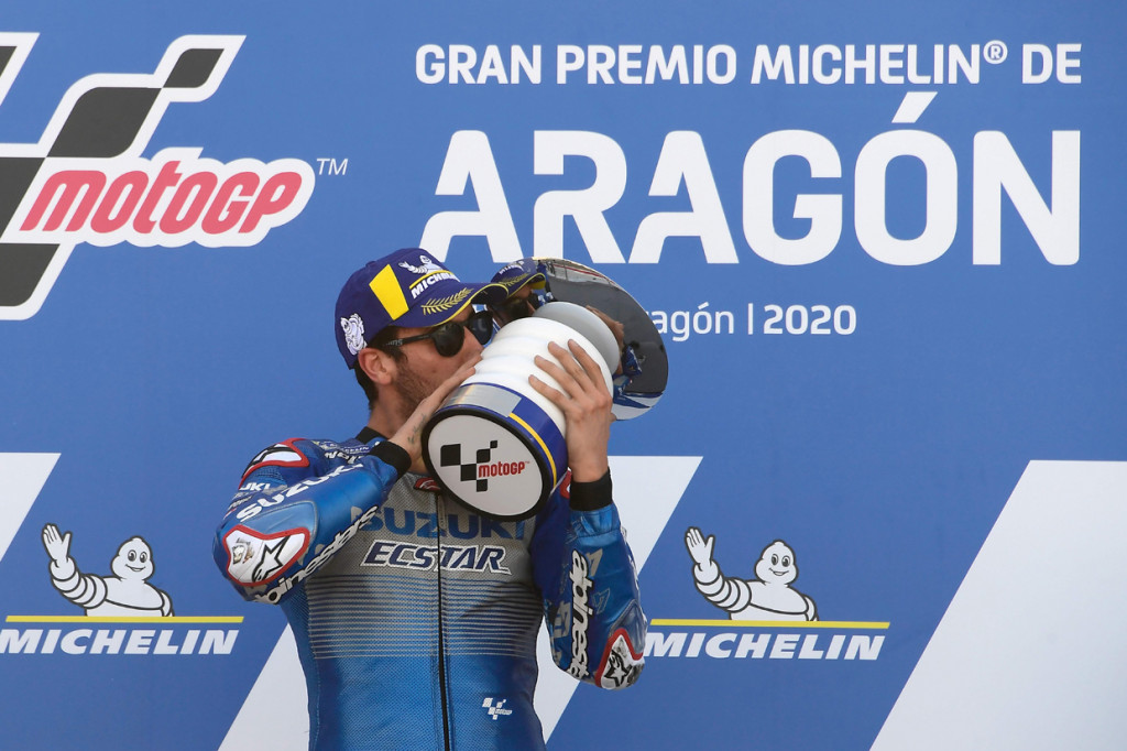 Rins menang dari posisi start ke-10. Pebalap Spanyol itu menjadi yang tercepat usai melahap 23 lap dengan catatan waktu 41 menit 54,391 detik.