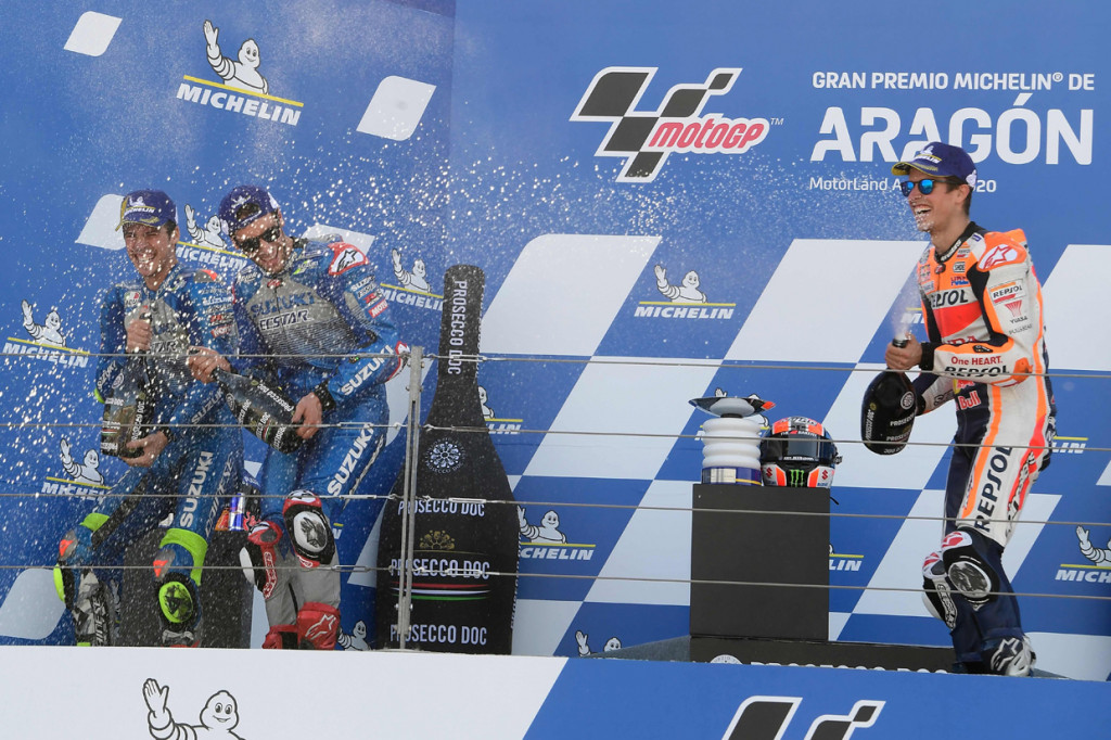 Podium ketiga MotoGP Aragon ditempati oleh Joan Mir. Dengan tambahan 16 poin kali ini, Mir sudah bisa memuncaki klasemen MotoGP dengan koleksi 121 angka.