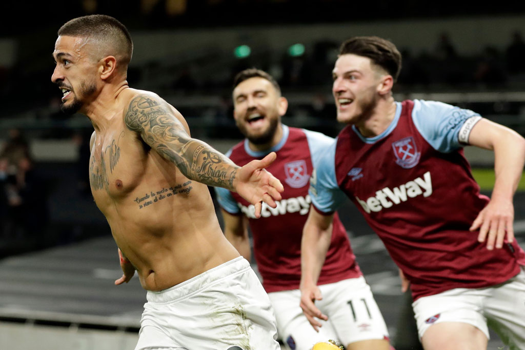 Justru tim tamu berhasil menyamakan kedudukan pada menit terakhir injury time. Manuel Lanzini berhasil menyambar bola liar hasil sapuan buruk lini belakang Tottenham untuk mencetak gol untuk memaksakan skor imbang 3-3.
