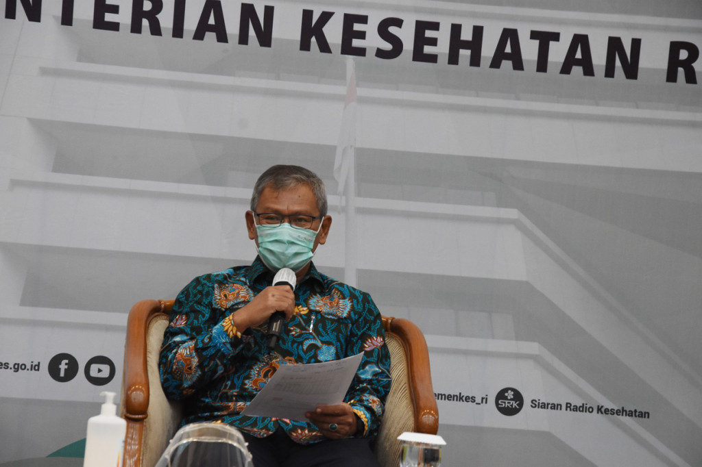 Dirjen Pencegahan dan Pengendalian Penyakit Kemenkes Achmad Yurianto memberikan keterangan pers mengenai perkembangan vaksin Covid-19 di Gedung Kementerian Kesehatan, Jakarta.