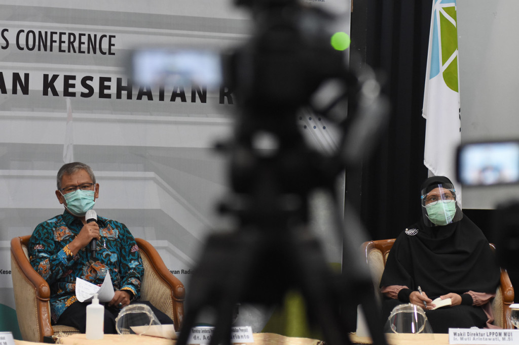 Kementerian Kesehatan mengungkap tiga vaksin Covid-19 dari Sinovac, Sinopharm, dan Cansino asal China telah menyelesaikan uji klinis tahap III di beberapa negara.