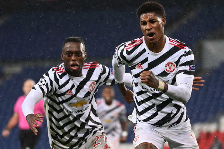 Alih-alih mencetak gol, PSG malah harus kebobolan tiga menit jelang waktu normal berakhir. Sepakan mendatar Marcus Rashford ke sisi kiri gawang, tak bisa diselamatkan Keylor Navas. Hingga bubaran skor 2-1 untuk kemenangan MU tetap bertahan.