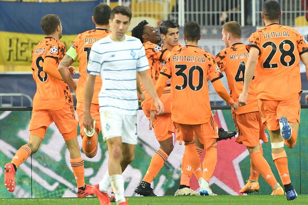 Tuan rumah tak banyak bisa menciptakan peluang berarti, dan justru tim tamu berhasil menggandakan keunggulan pada menit ke-84 lewat gol kedua Morata menyambut umpan silang Juan Cuadrado.