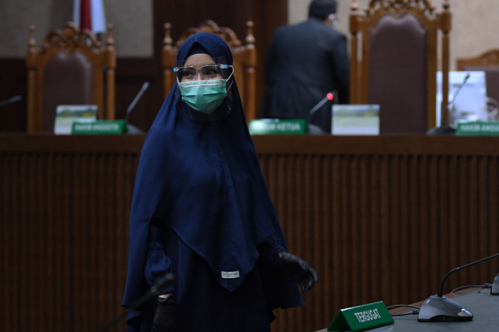 Agenda sidang kali ini adalah tanggapan jaksa atas eksepsi atau nota keberatan dari pihak Pinangki. Pinangki memasuki ruang sidang sekitar pukul 10.45 WIB.