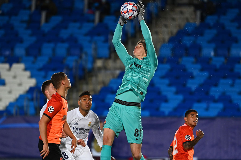 Real segera merespon semenit kemudian. Peluang didapat lewat sundulan Luka Jovic dari umpan Marcelo. Sayang bola terlalu lemah dan dapat dengan mudah ditangkap kiper Trubin.