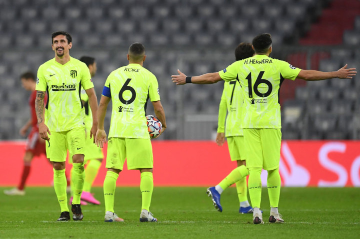 Atletico langsung tancap gas pada babak kedua. Mereka kemudian mampu membobol gawang Bayern dari sepakan Joao Felix. Sayangnya peninjauan VAR menyatakan Suarez berada dalam posisi offside, dan gol dianulir wasit.