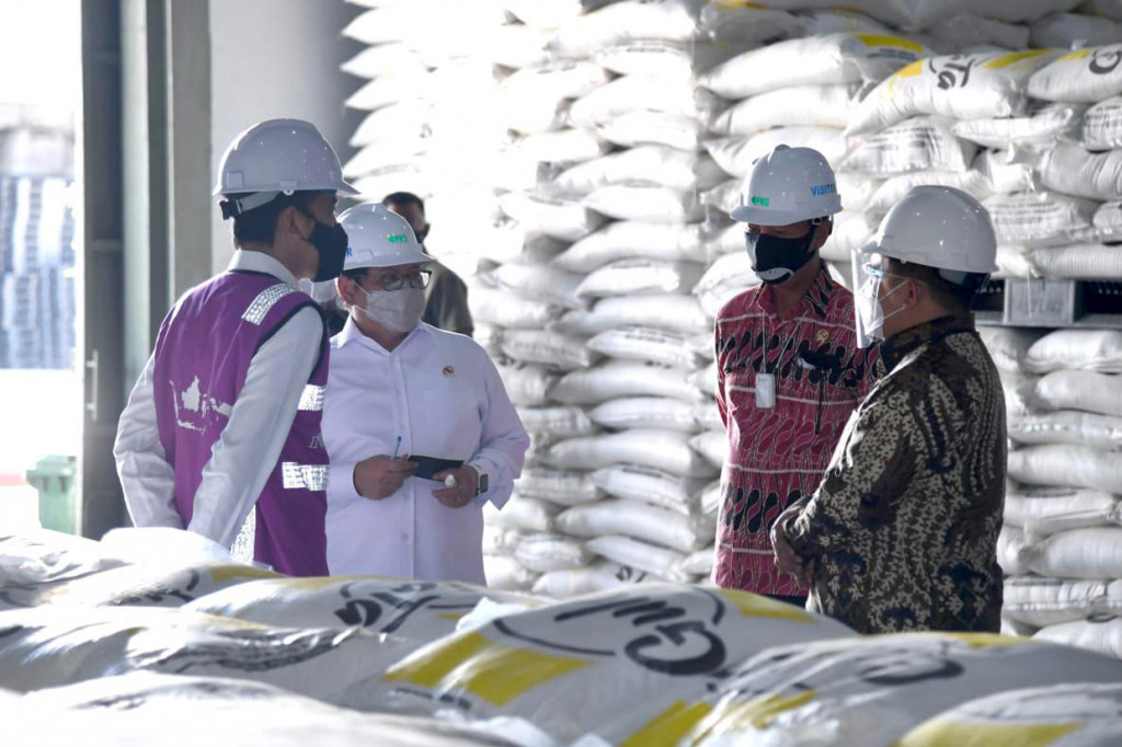 Presiden menyebut investasi untuk membuka kebun tebu dan pabrik gula terintegrasi tersebut merupakan sebuah keberanian yang patut diapresiasi.