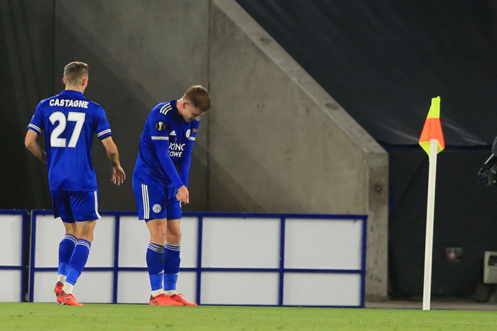 Keunggulan The Foxes bertambah tepat di pengujung babak pertama, saat Iheanacho memperdaya dua bek Zorya dengan umpan tumitnya yang diselesaikan dengan sontekan dingin Barnes.