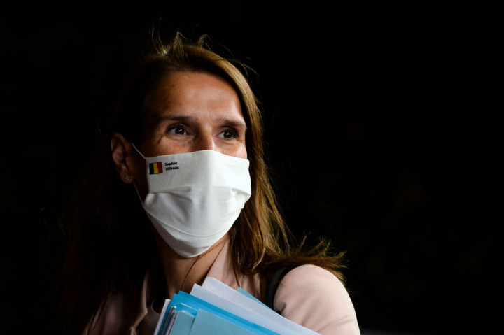 Wilmes mengatakan pada Sabtu, 17 Oktober 2020 bahwa ia positif covid-19 dan bahwa dirinya mungkin tertular virus itu dari seorang kerabat, bukan di tempat kerja.