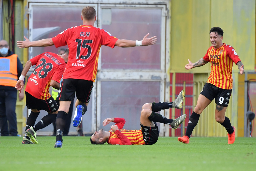 Benevento unggul terlebih dahulu lewat gol yang diciptakan Roberto Insigne (30').
