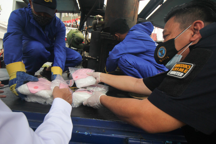 Polrestabes Surabaya Musnahkan 78 Kg Sabu dan 14 Ribu Pil Ekstasi