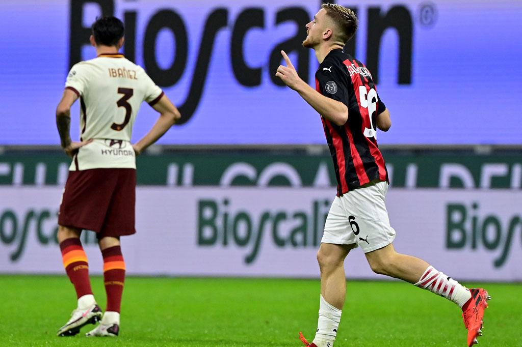 Dua menit babak kedua berjalan Milan kembali unggul lewat Alexis Saelemaekers. Leao kembali menyumbang assist untuk Milan dengan mengirimkan umpan yang diteruskan sepakan keras Saelemaekers untuk menembus gawang tim tamu.