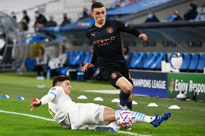 Kembalinya Kevin de Bruyne dalam skuat City setelah sempat cedera, membuat penampilan The Citizens lebih meyakinkan dan menguasai jalannya pertandingan sejak awal laga.