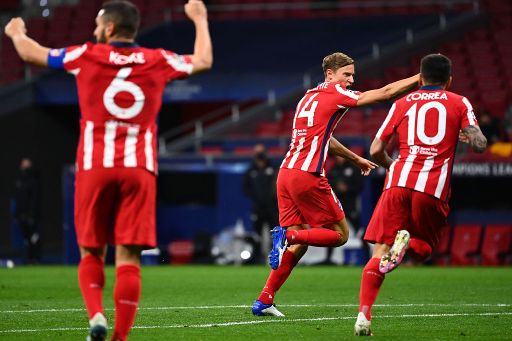 Atletico kemudian berhasil memecah kebuntuan melalui gol Marcos Llorente dengan melepaskan tembakan mendatar tanpa dapat dihalau kiper Cican Stankovic.