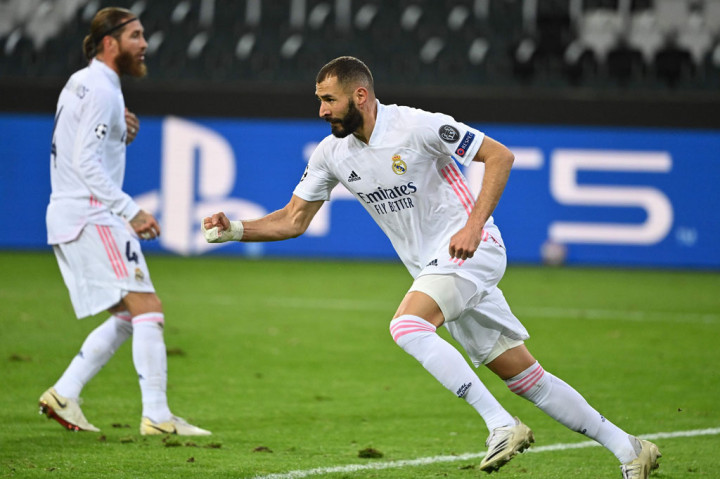 Tertinggal dua gol tidak membuat spirit Real merosot. pada menit ke-87 Los Blancos berhasil memperkecil ketertinggalan menjadi 2-1 lewat Karim Benzema menyelesaikan umpan matang Casemiro.