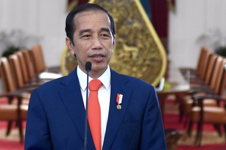 Upaya-upaya untuk menjaga persatuan, kata Presiden, harus terus dilakukan sebab menjadi Indonesia tidak cukup hanya menjadi bagian dari wilayah Indonesia.