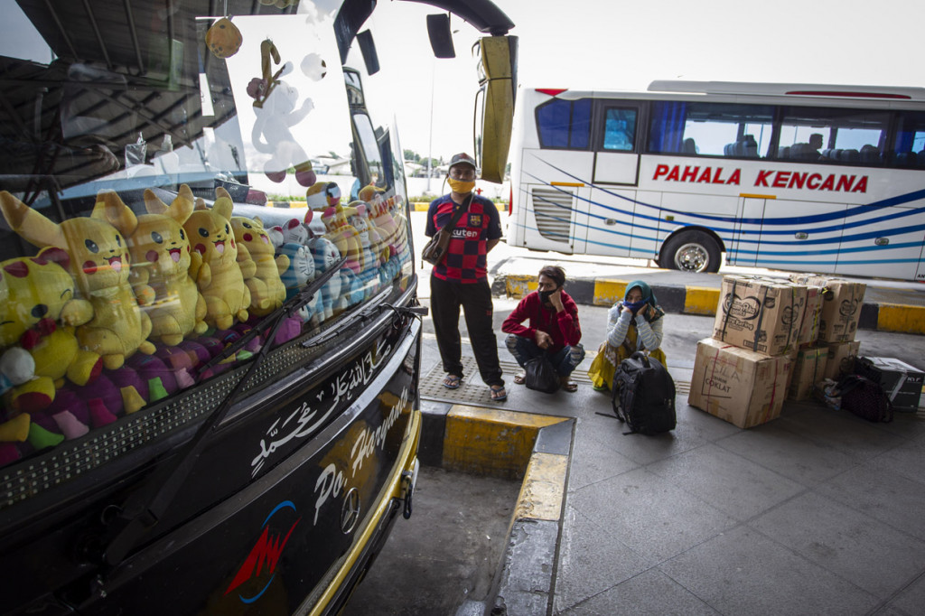 Kasatpel Operasional dan Kemitraan Terminal Terpadu Pulo Gebang Afif Muhroji mengatakan jumlah penumpang bus mengalami kenaikan sekitar 20 persen pada libur cuti bersama dibandingkan saat Pembatasan Sosial Berskala Besar (PSBB).