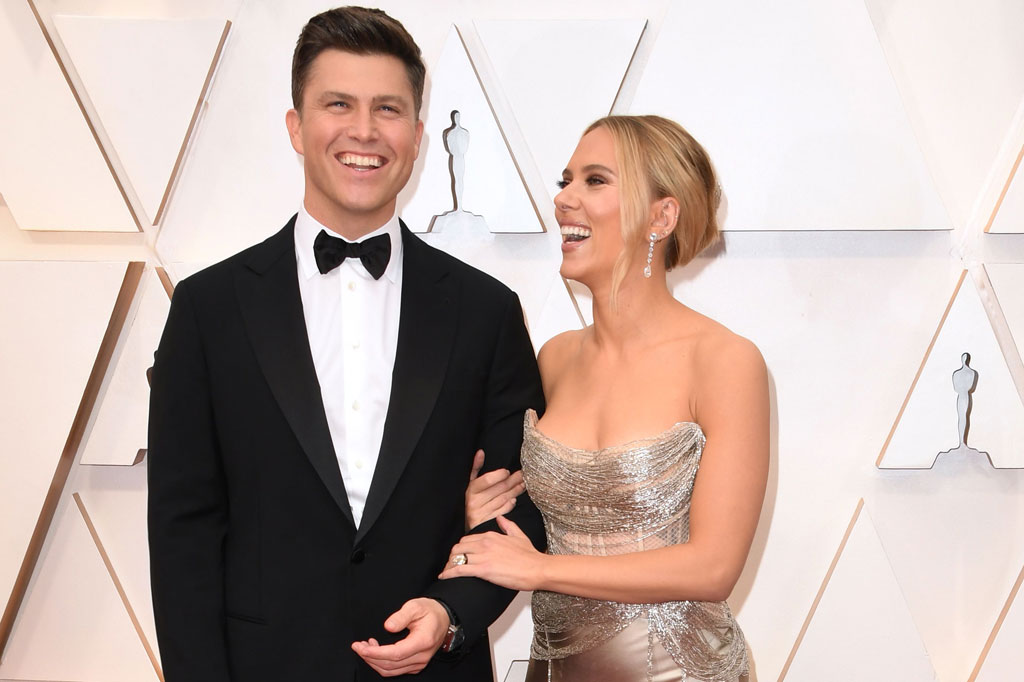 Kabar pernikahan ini diumumkan Kamis, 27 Oktober 2020 waktu setempat, oleh yayasan Meals on Wheels yang membantu lansia selama pandemi, yayasan yang didukung oleh Scarlett dan Colin.