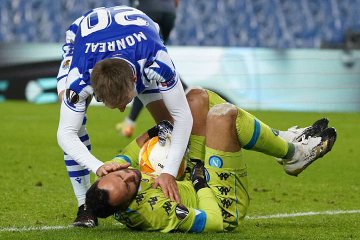 Tuan rumah tidak tinggal diam dan hampir menyamakan kedudukan di menit ke-66, tetapi sepakan keras Portu menyambut umpan tarik David Silva kembali digagalkan oleh Ospina.