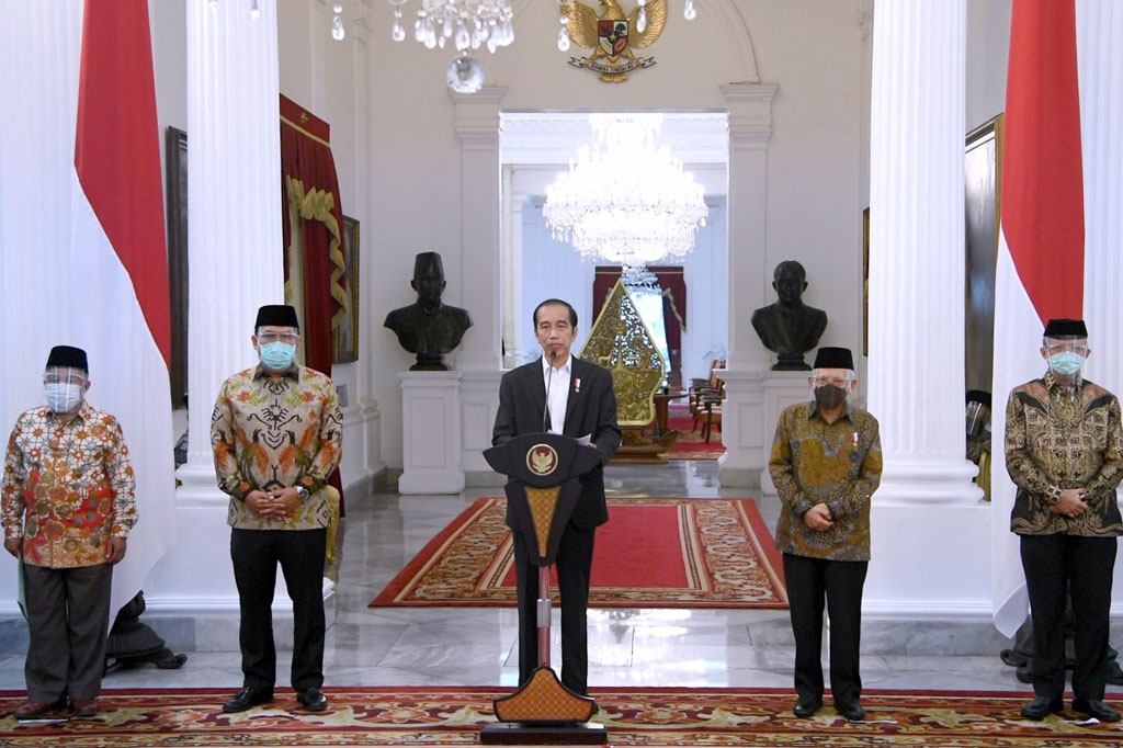 Jokowi menilai bahwa kebebasan berekspresi yang mencederai kehormatan, kesucian, serta kesakralan nilai-nilai dan simbol agama sama sekali tidak bisa dibenarkan dan harus dihentikan.