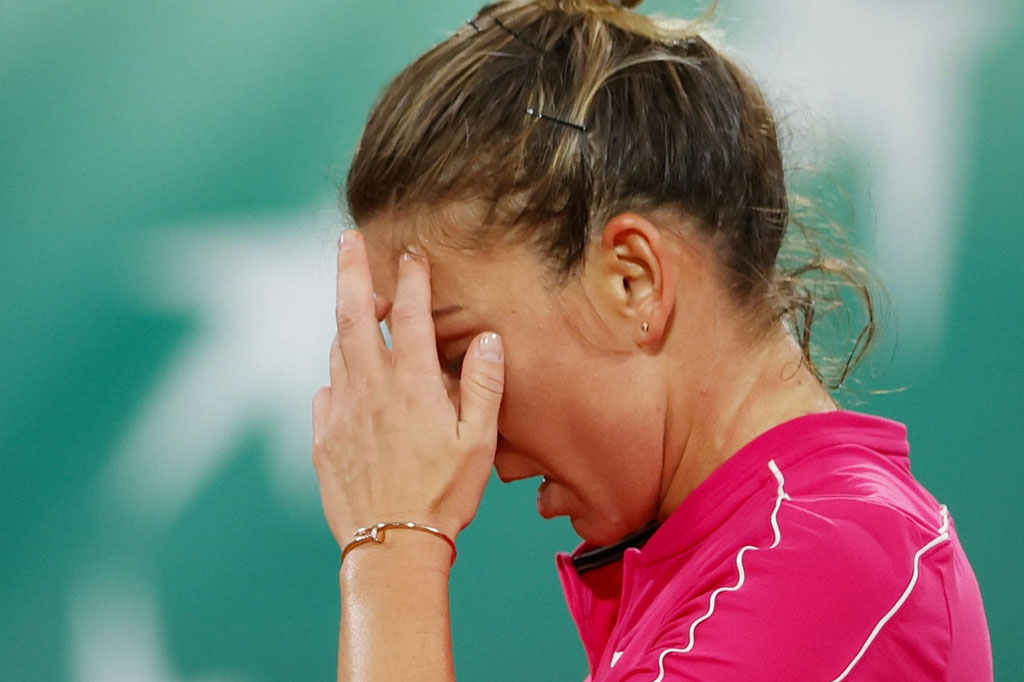 Petenis Rumania Simona Halep dinyatakan positif mengidap covid-19. Tetapi mantan petenis putri nomor satu dunia itu pada Sabtu, 31 Oktober 2020 mengatakan bahwa dia telah pulih dan merasa baik.