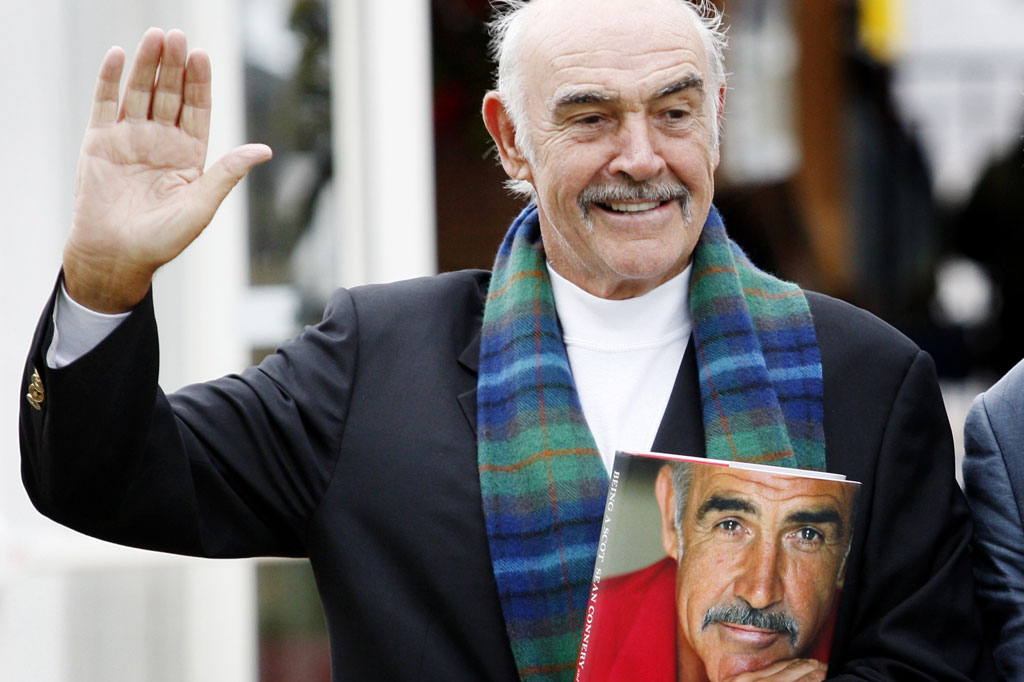 Penghormatan mulai mengalir untuk mendiang Connery yang dianggap sebagai salah satu bintang film terhebat di generasinya.