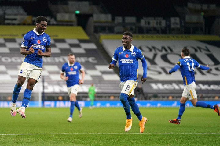 Brigthon sempat menyamakan kedudukan lewat gol Tariq Lamptey pada menit ke-56. Wasit Graham Scott meninjau langsung tayangan ulang dari VAR di tepi lapangan sebelum mengesahkan gol Lamptey, sebab ada indikasi terjadi pelanggaran dalam prosesnya.