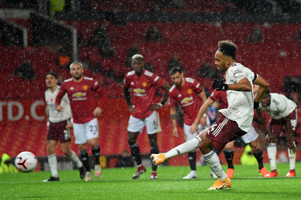 Tak banyak peluang yang bisa diciptakan kedua tim. Meski begitu, Arsenal berhasil pulang ke London membawa tiga poin berkat gol tunggal Pierre-Emerick Aubameyang lewat tendangan penalti di menit ke-69. AFP Photo/Shaun Botterill
