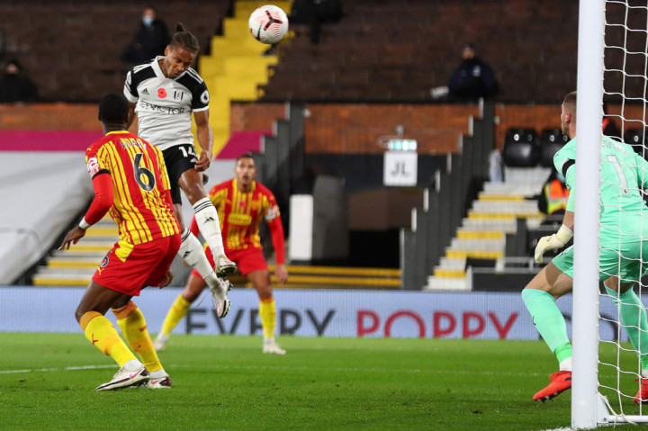Bobby Decordova-Reid membuka keunggulan Fulham pada menit ke-26. Sundulannya dari jarak dekat gagal diantisipasi kiper Sam Johnstone usai menerima umpan Antonee Robinson dari sisi kiri.