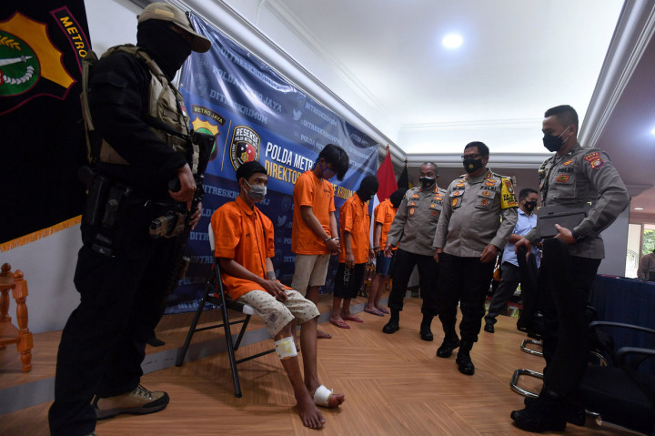 Polisi Tangkap 10 Begal Pesepeda