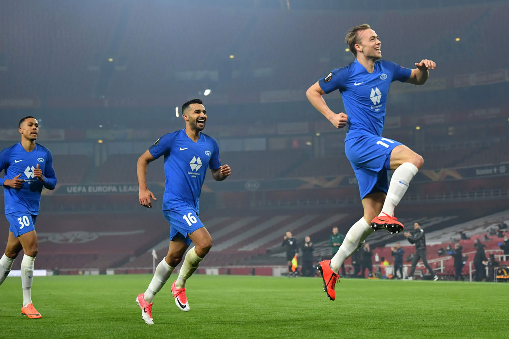 Martine Ellingsen melakukan selebrasi usai menjebol gawang tim tuan rumah.