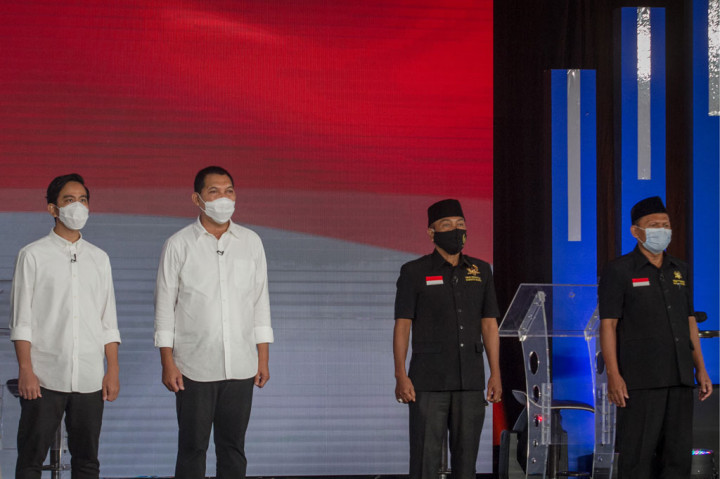 Acara debat perdana tersebut mengangkat tema 'Membangun Surakarta sebagai Kota Budaya dalam Mendukung Pembangunan Berkelanjutan yang Adil dan Merata di Era Digital'.