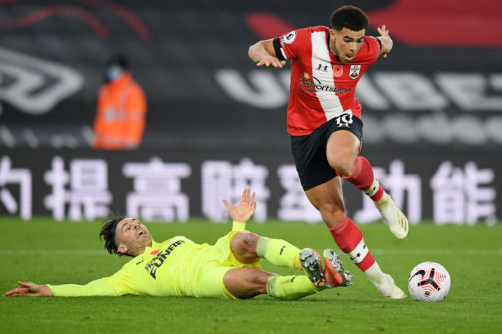 Southampton memasuki babak kedua dengan tensi serangan cepat ke arah pertahanan Newcastle. Sementara tim tamu tak banyak melakukan ancaman dan gawang ruan rumah. 
