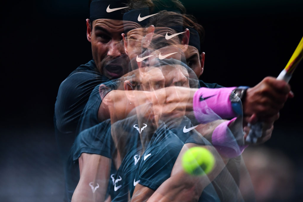 Pemegang 20 gelar Grand Slam itu bangkit dari set pembuka yang mengecewakan untuk meraih kemenangan, sekaligus memastikan pertemuannya dengan unggulan keempat dari Jerman Alexander Zverev yang di pertandingan lainnya mengalahkan petenis Swiss Stan Wawrinka 6-3, 7-6(1).