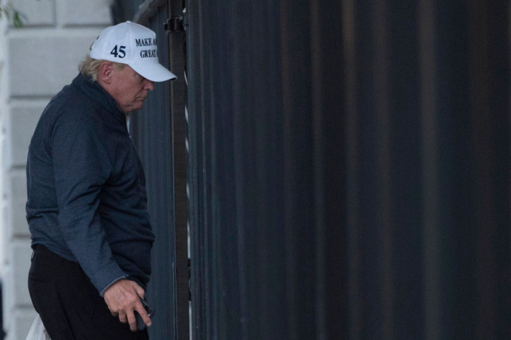 Capres Partai Republik ini sebelumnya mengklaim tanpa memberikan bukti bahwa dia benar-benar memenangkan pemilu, menghabiskan pagi hari di klub golf miliknya di Virginia.